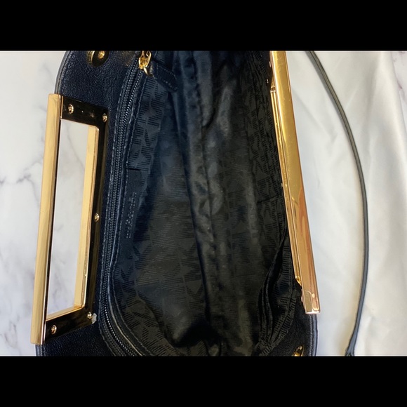 Michael Kors leather clutch. - Picture 5 of 6